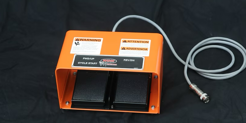 Dual Guarded Foot Switch